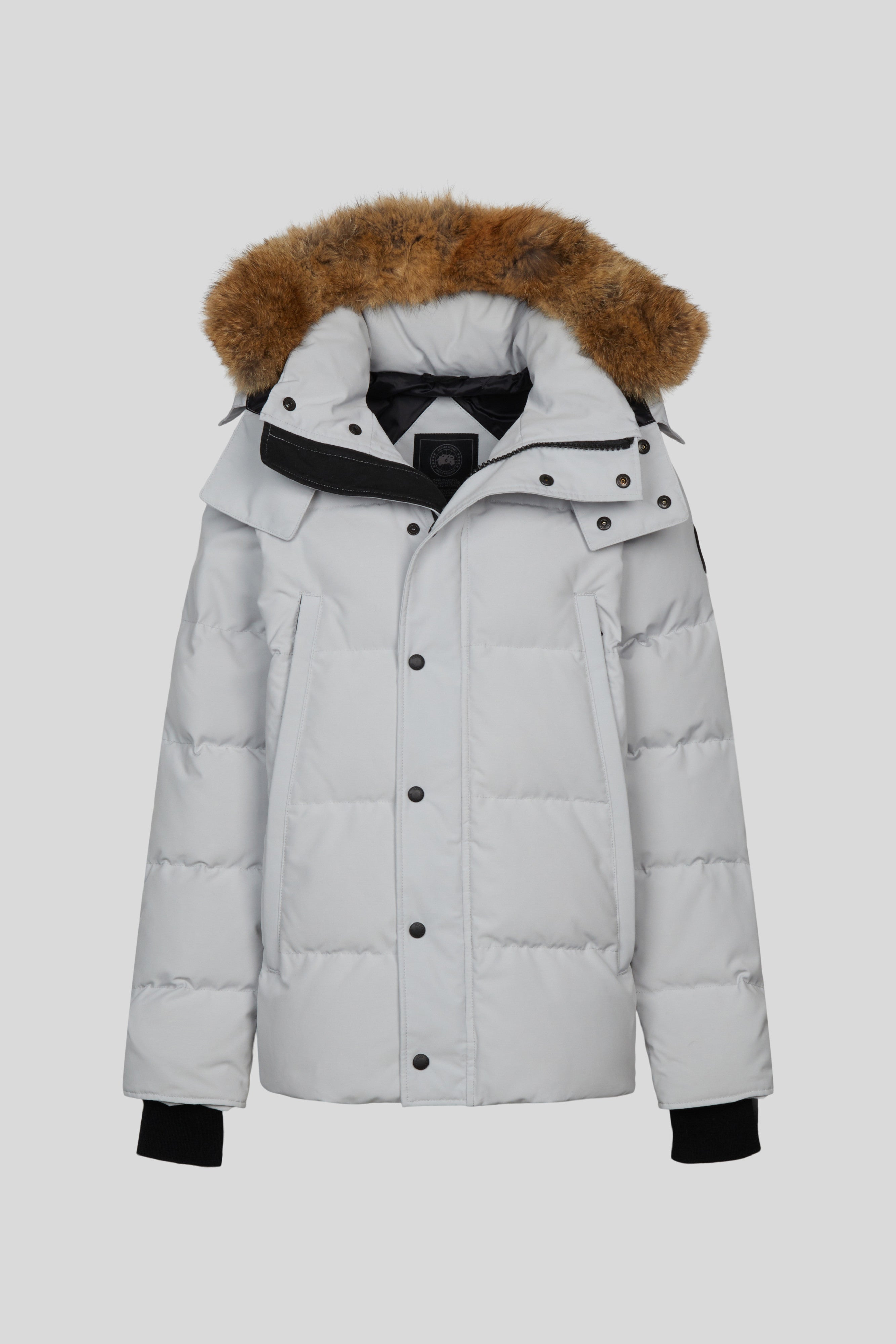 Étiquette noire de Wyndham parka d'occasion à vendre Canada